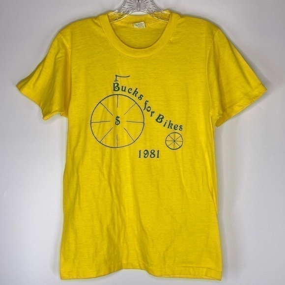 Vintage Screen Stars Bucks For Bikes 1981 Yellow Short Sleeve Tshirt Size Medium - Picture 1 of 6